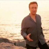 دانلود آهنگ شماعی زاده با تو بیدار میشم