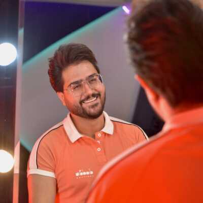 دانلود آهنگ مهرزاد اسفندیاری هوایی میشم