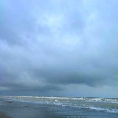 دانلود آهنگ  تو بارونم باش من آروم میشم