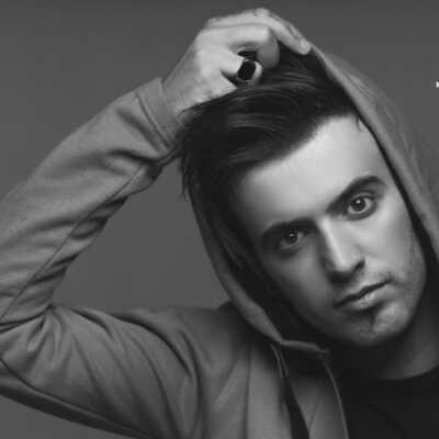 دانلود اهنگ دختر باریکه سن بیست ساله