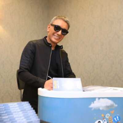 دانلود آهنگ باید بگذرم از حسی که دارم