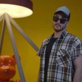 دانلود آهنگ امین افسر رگ گردن دانلود آهنگ امین افسر رگ گردن