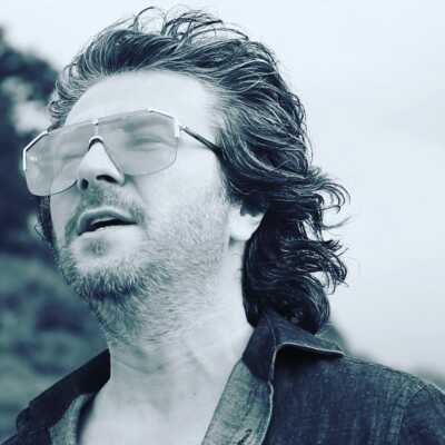 دانلود آهنگ با همه میجنگیدم فقط بخاطر تو