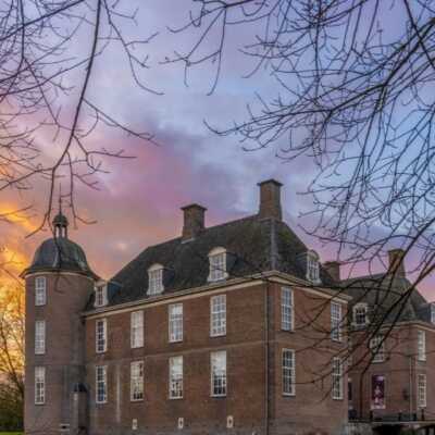 دانلود آهنگ  هانیه نزار دنیای ما بگیره