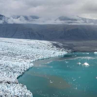 دانلود آهنگ هیچکی پای حرفاش نیست