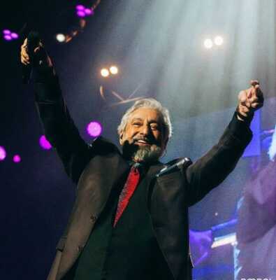 دانلود آهنگ منو هجوم گریه از یادتو فراموش