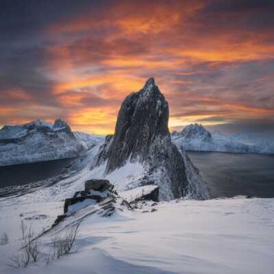 دانلود آهنگ فقط جون من بگو این داستانارو پشت من کی گفته