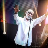 دانلود آهنگ  میشه نوازشم کنی وقتی گرفته حالم