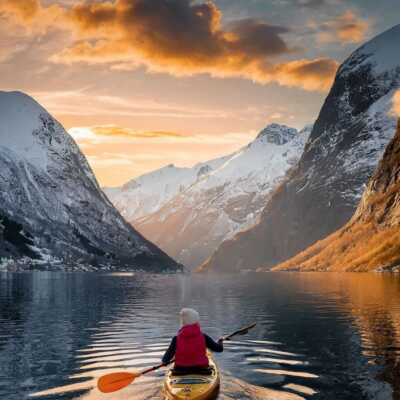 دانلود آهنگ ای دخترک سفیدک یک دانه