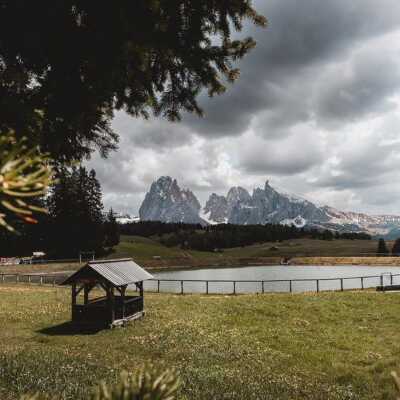 دانلود آهنگ تو از شهر خورشید به اینجا رسیدی