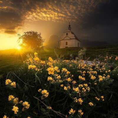 دانلود آهنگ آسمون قرمزه همرنگ آتیشه