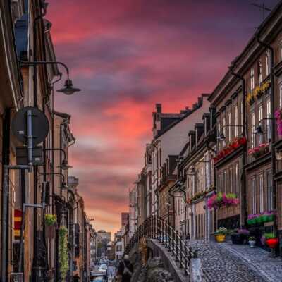 دانلود آهنگ گوزی یولدا قالان منه درده سالان