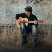 دانلود آهنگ برو اگه زورت رسید منو فراموش کن