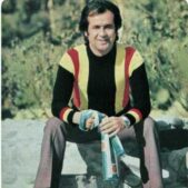 دانلود آهنگ تو سرابی تو برام عین یه خوابی تو برام مثل معما بی جوابی