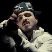 دانلود آهنگ باختمو باس خواب ببینن