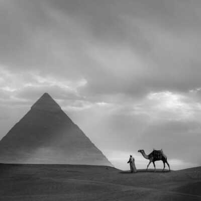 دانلود آهنگ قاچا قاچا دالینجا گلرم اوپوش آلنجا