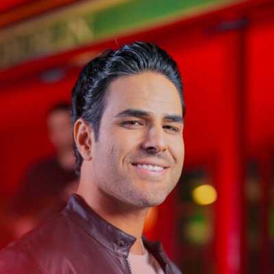 دانلود آهنگ  ایوان بند عزیزم باریکلا