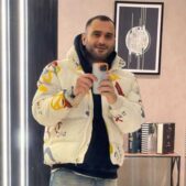 دانلود آهنگ همه جوره روم کلیده رو فاز میکاپ میگیره