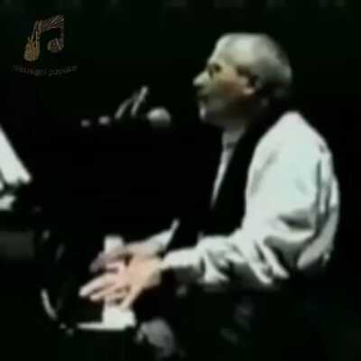 دانلود آهنگ تو فکر یک سقفم یک سقف رویایی